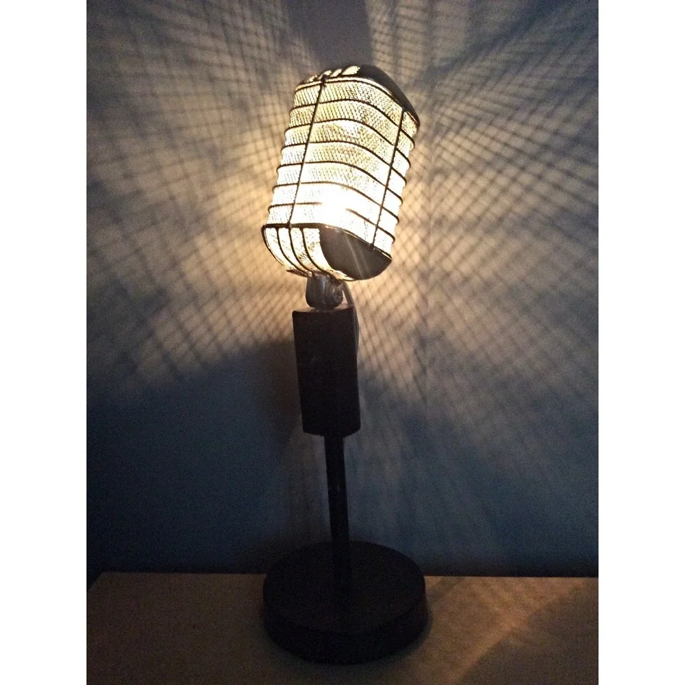 Vintage microphone lamp